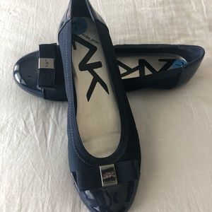 Anne Klein Sport Navy Flats.
